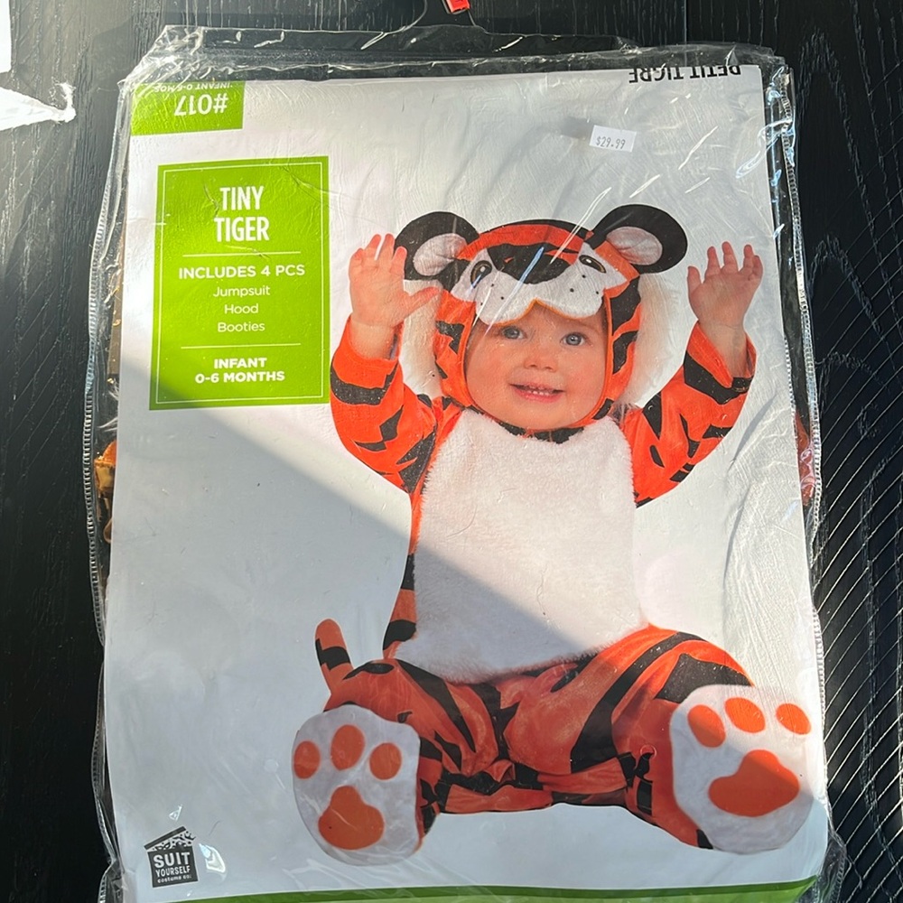 Like new Tiger costume
